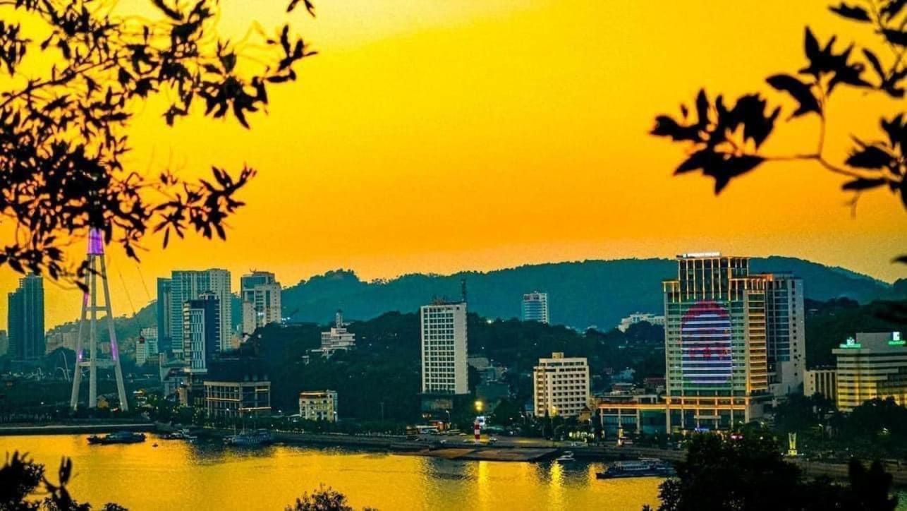 The 1108 Sapphire Ha Long Apartment Bagian luar foto