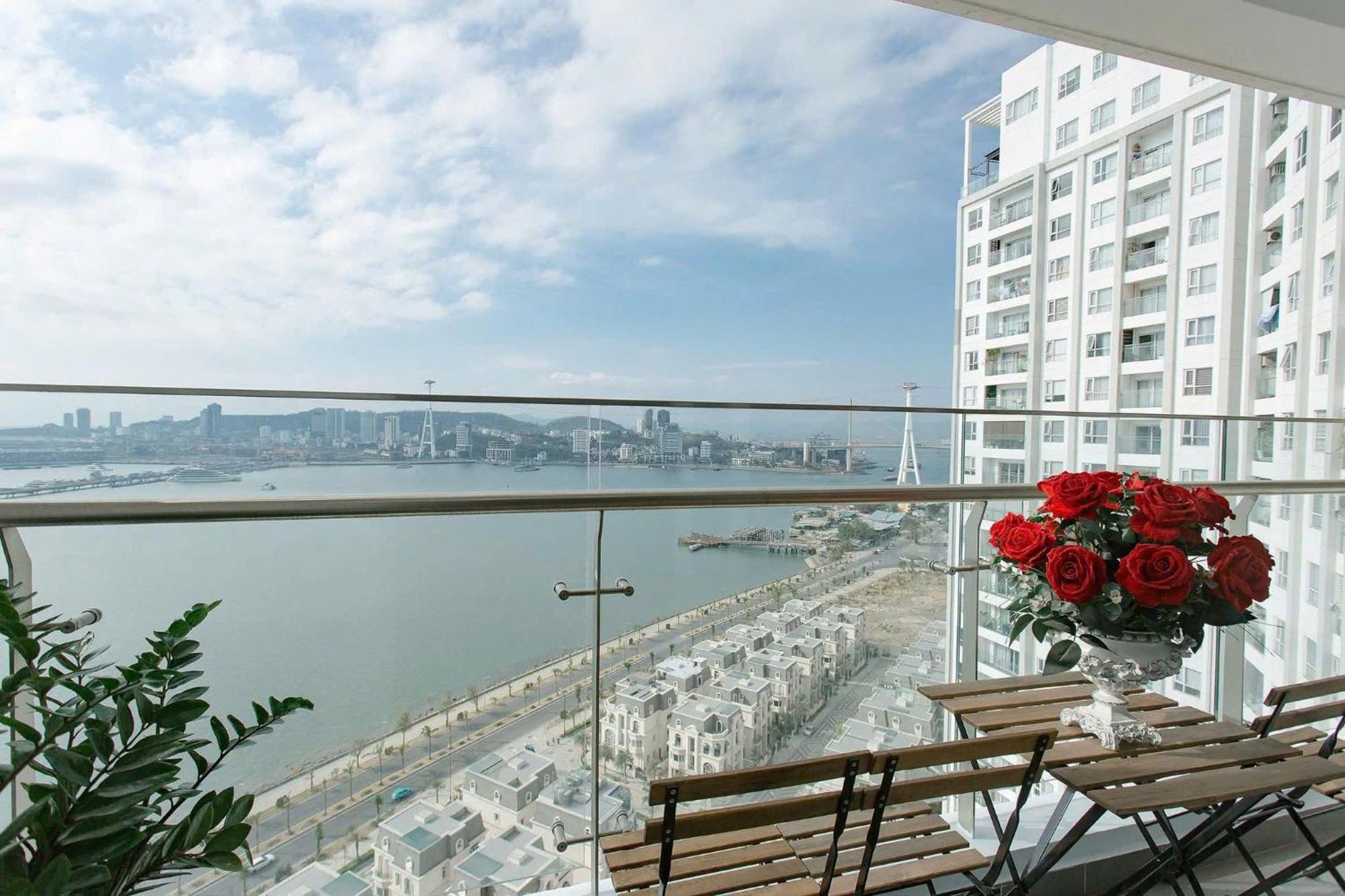 The 1108 Sapphire Ha Long Apartment Bagian luar foto